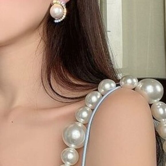 ⚡  Geometric Semicircle Shape Pearl Stud Earrings For Women, FB16FA1059 - Picture 4 of 4